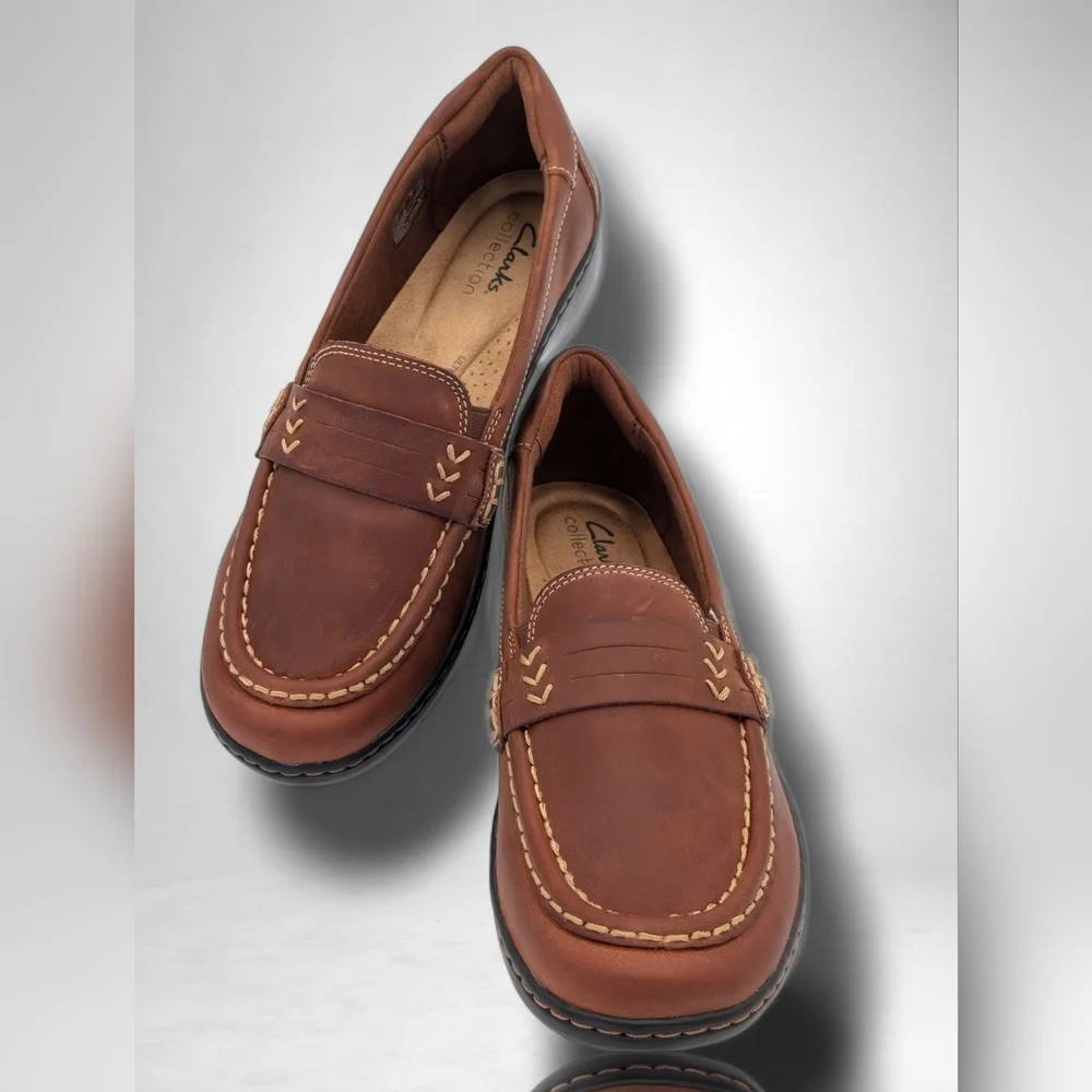 Clarks Cora Ashley Loafer Women's Size 8M Dark Tan Genuine Leather Moccasins
